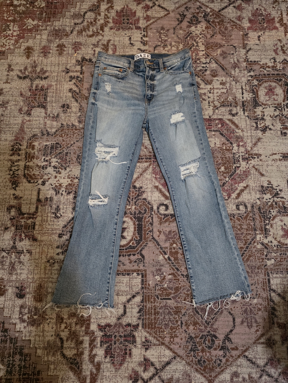 Women's DAZE Distressed Straight Jeans